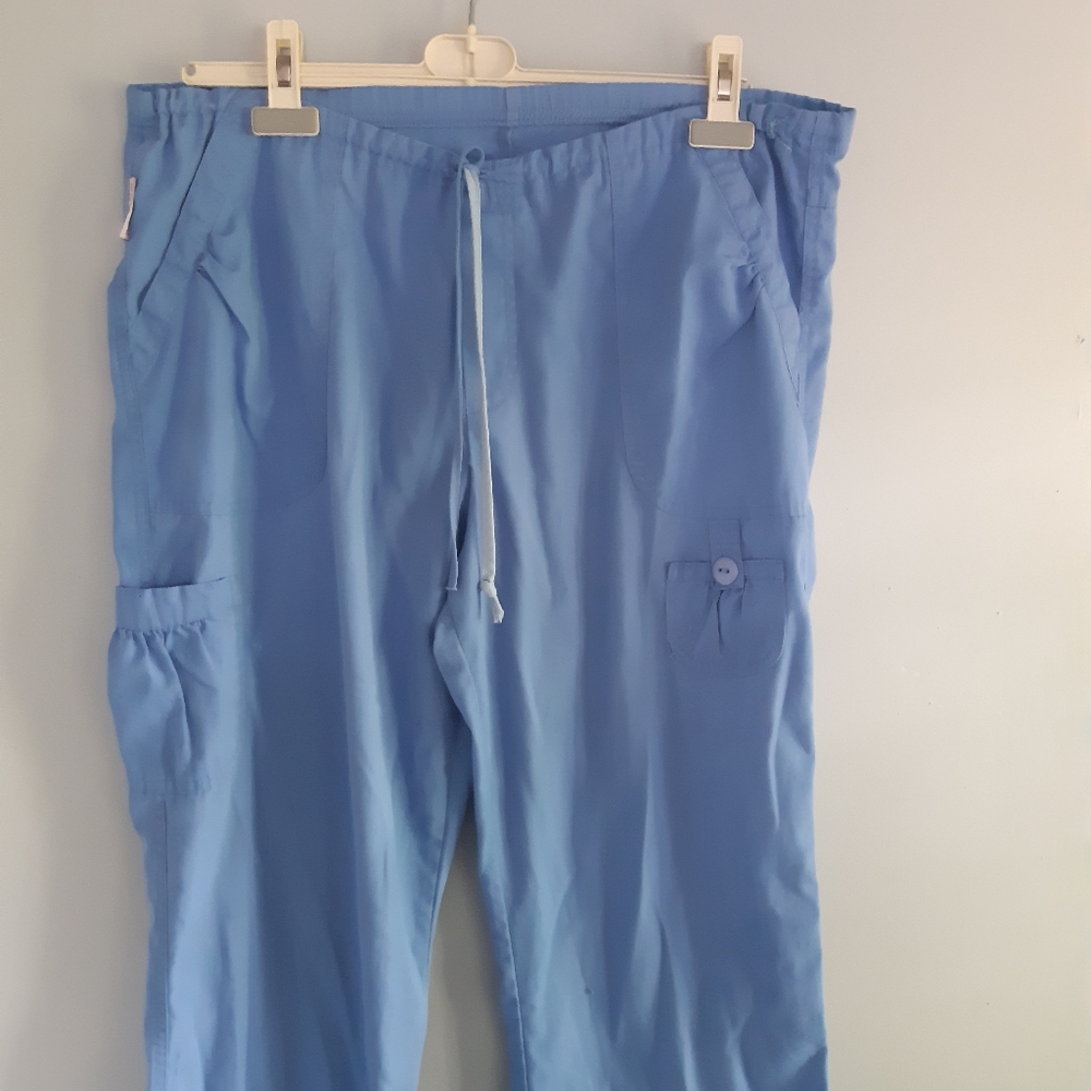 10/10$ White cross Uniform Scrub pants Size M